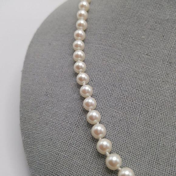 Carolee Faux Pearls Necklace, 19 Inches, 6mm Beads, Hand Knotted, 90s - Picture 6 of 10